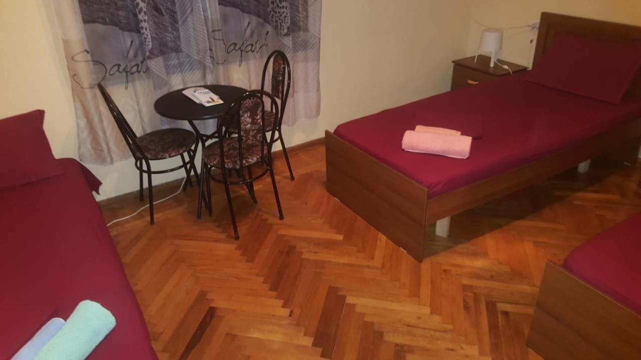 Apartamento Elisabet Tirana Exterior foto